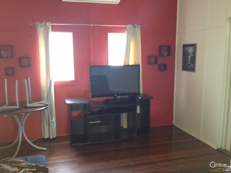 39 Station Street, Collinsville QLD 4804