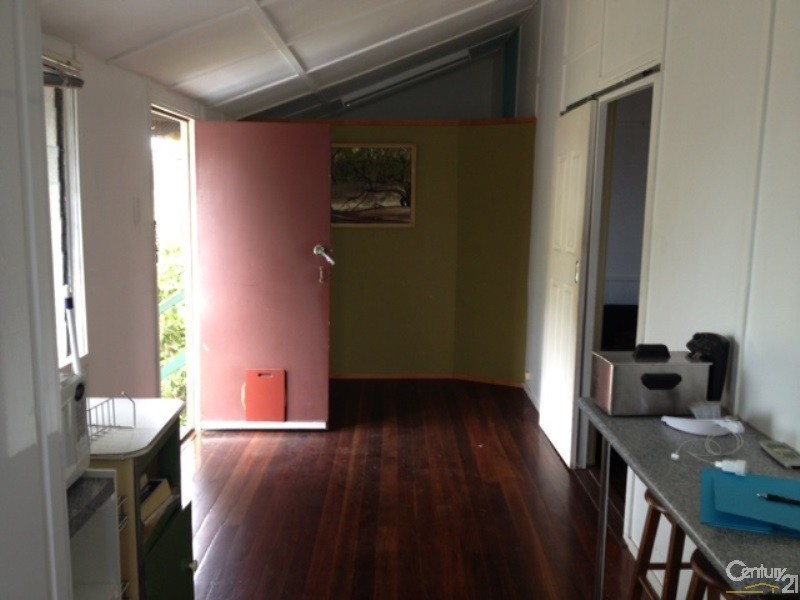 39 Station Street, Collinsville QLD 4804