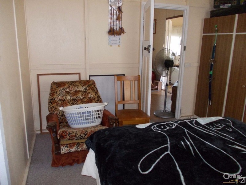 16 Carpet Street, Collinsville QLD 4804