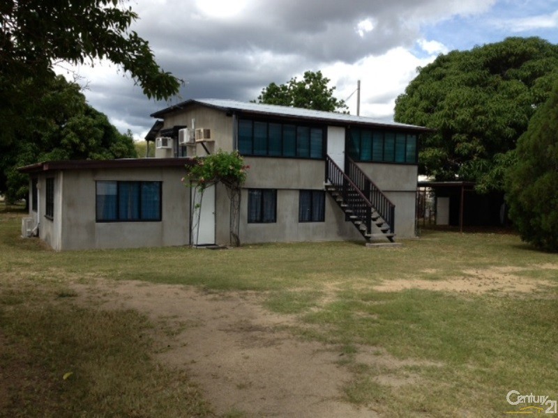 12 Bradfield Street, Collinsville QLD 4804