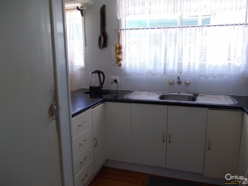 24 Scartwater Street, Collinsville QLD 4804