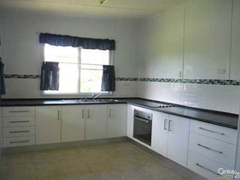 36 Third Avenue, Scottville QLD 4804