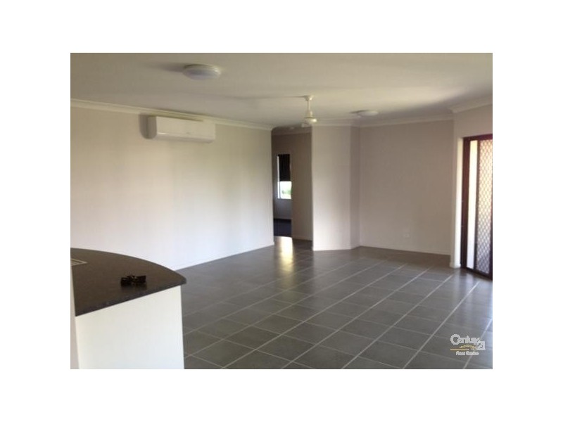 2 Seacove Crescent, Bowen QLD 4805