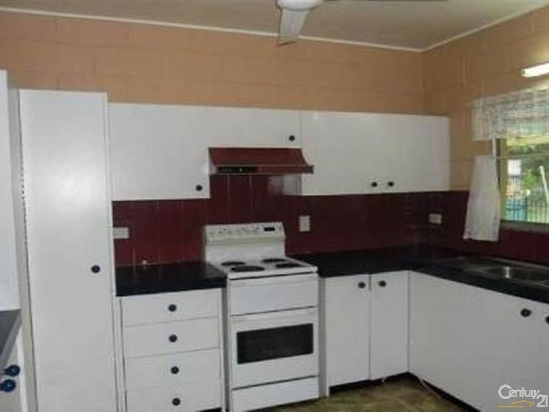 3 Seventh Avenue, Scottville QLD 4804