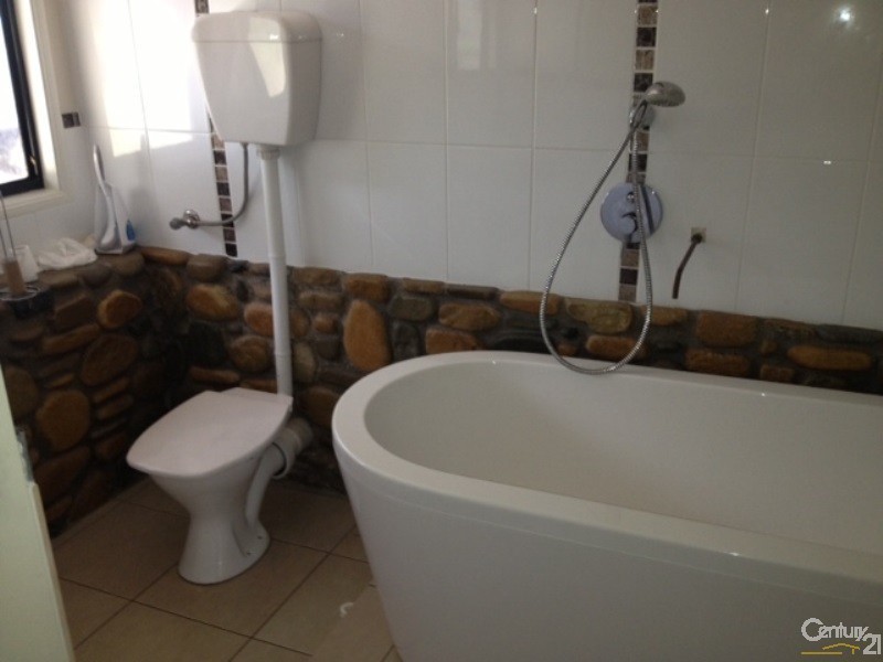 44 Third Avenue, Collinsville QLD 4804