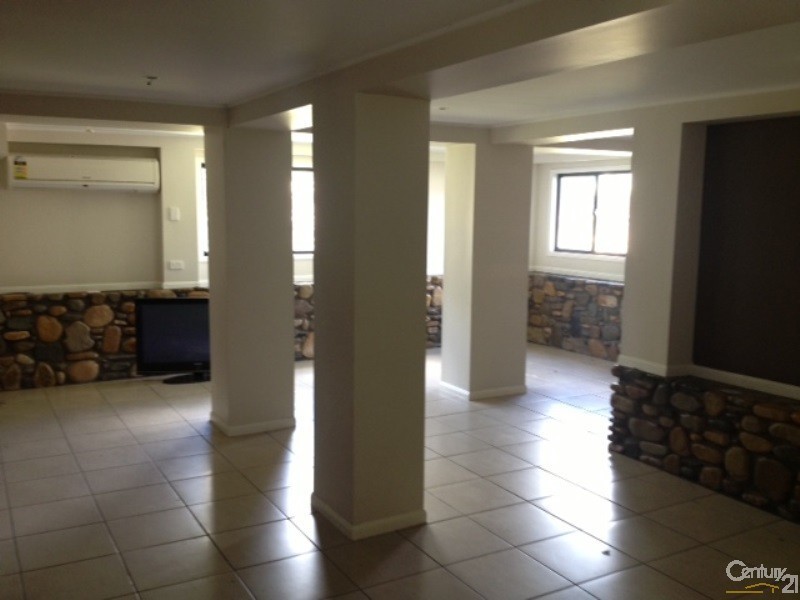 44 Third Avenue, Collinsville QLD 4804