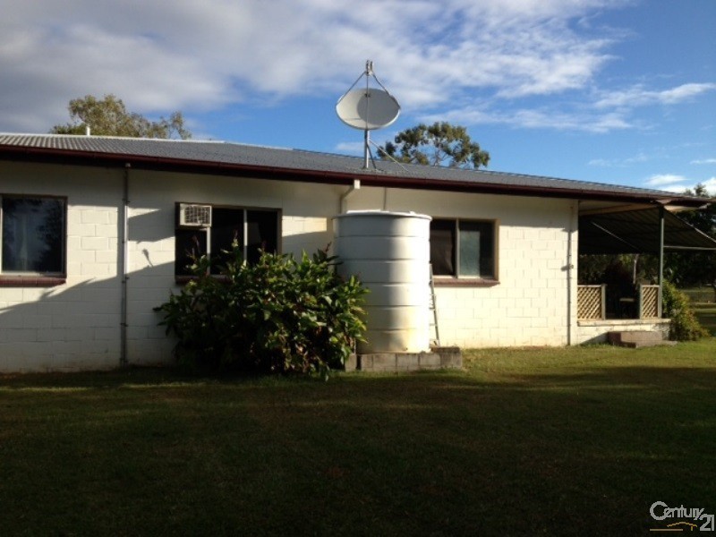 102 Ferguson Road, Bowen QLD 4805