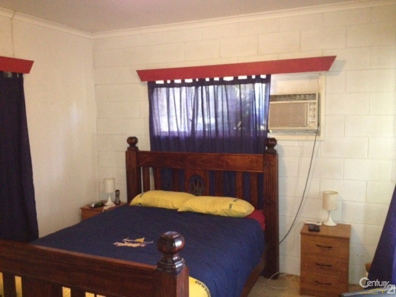 102 Ferguson Road, Bowen QLD 4805