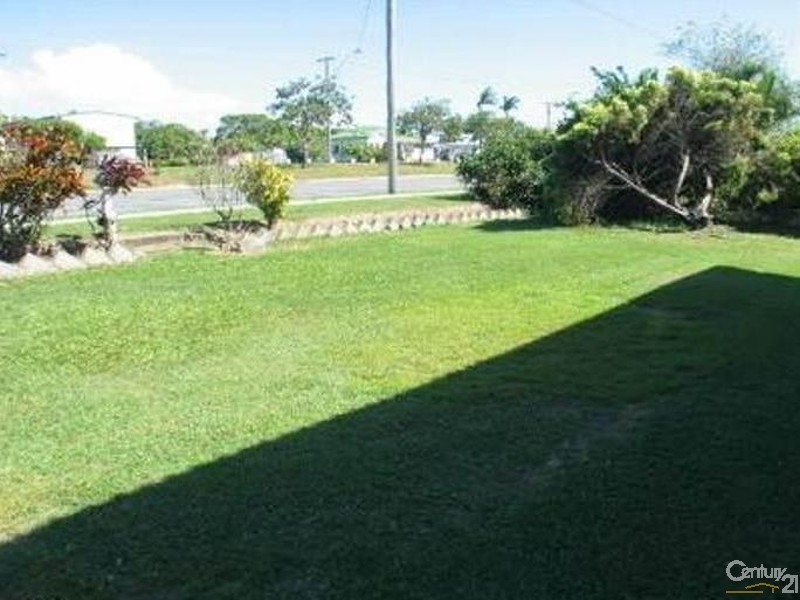 112 Herbert Street, Bowen QLD 4805