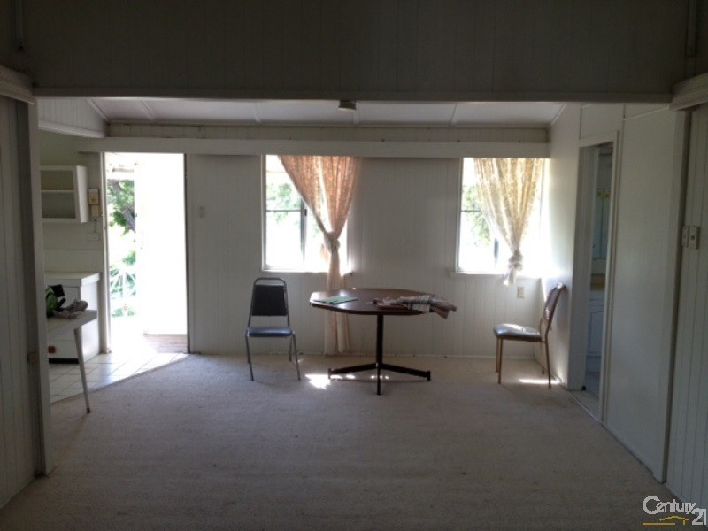 112 Herbert Street, Bowen QLD 4805