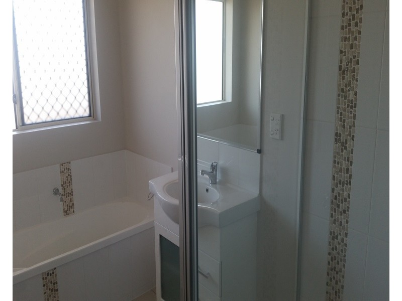 16 Seabreeze Crescent, Bowen QLD 4805