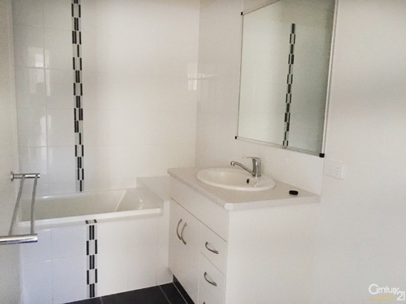 1/12 Reynolds Street, Bowen QLD 4805