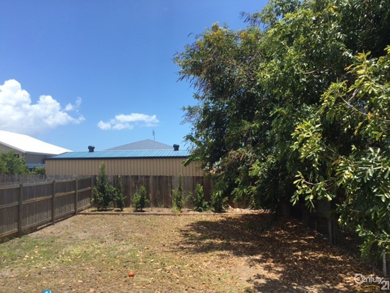 1/12 Reynolds Street, Bowen QLD 4805