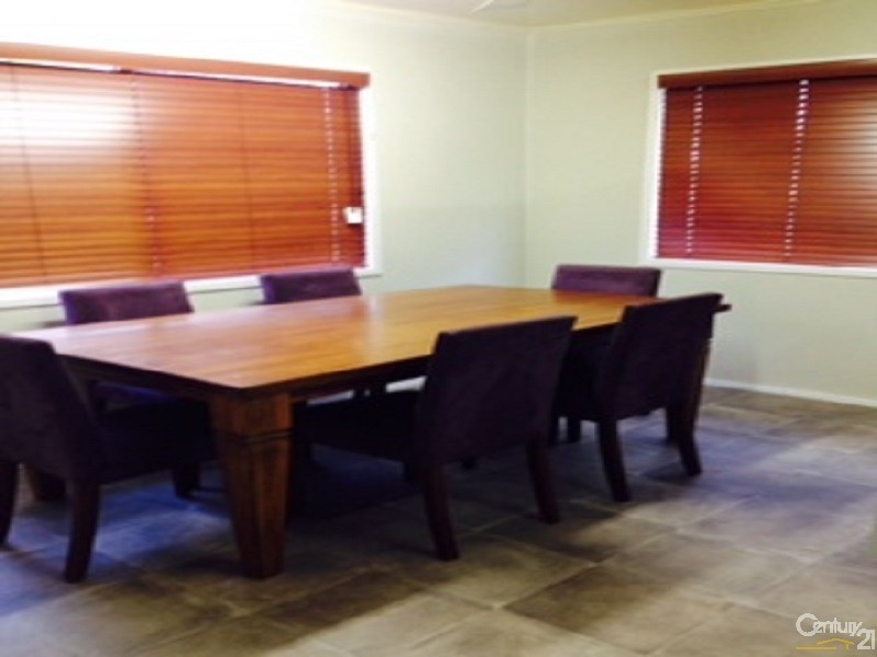 65 Station Street, Collinsville QLD 4804