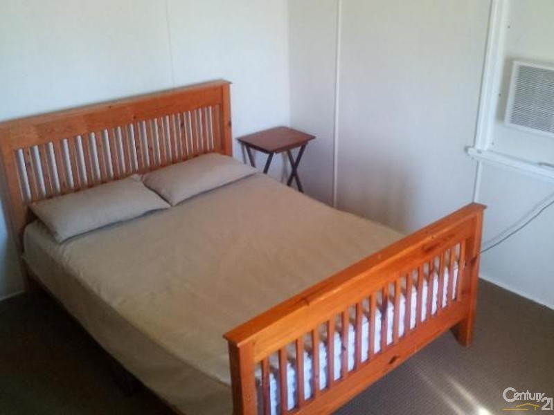 17 Brisbane Street, Bowen QLD 4805