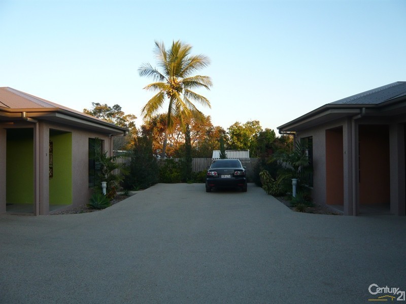 6/11 Kennedy Street, Bowen QLD 4805