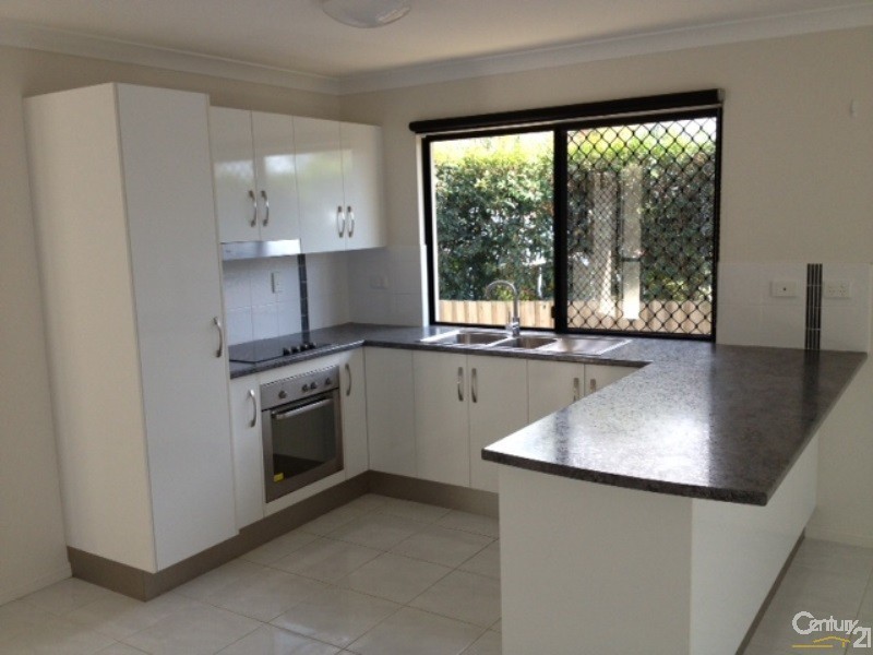 63 Reynolds Street, Bowen QLD 4805