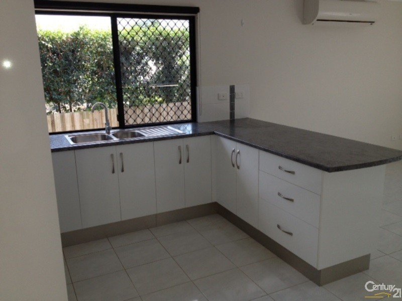 63 Reynolds Street, Bowen QLD 4805