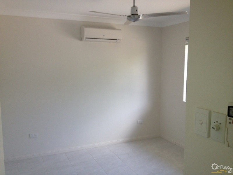 63 Reynolds Street, Bowen QLD 4805