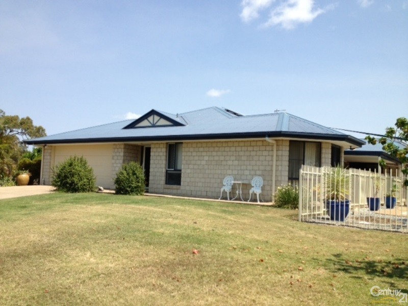 32 Brampton Drive, Bowen QLD 4805