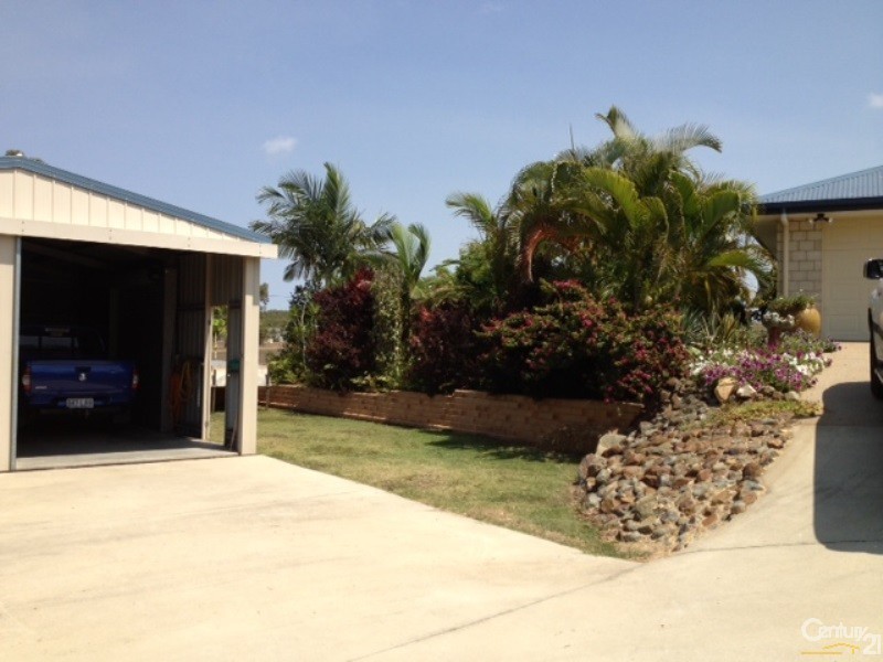 32 Brampton Drive, Bowen QLD 4805