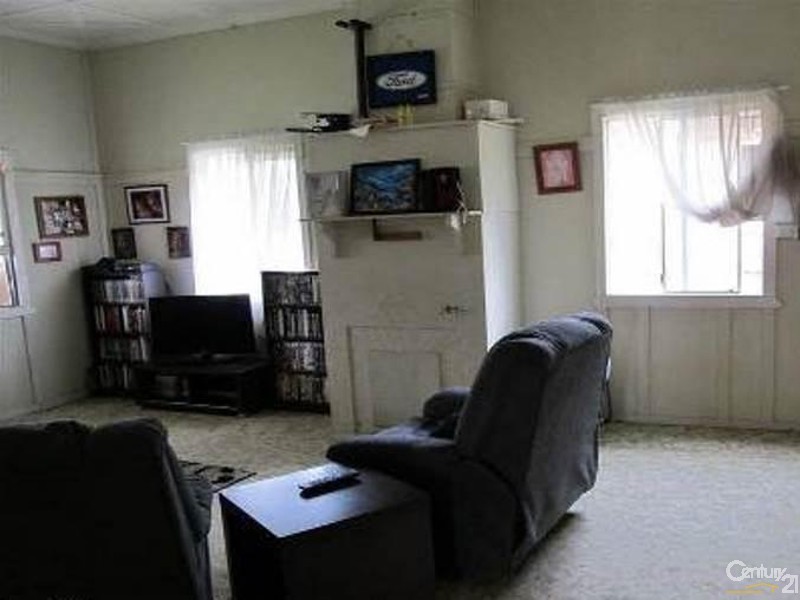 19 Murroona Street, Bowen QLD 4805