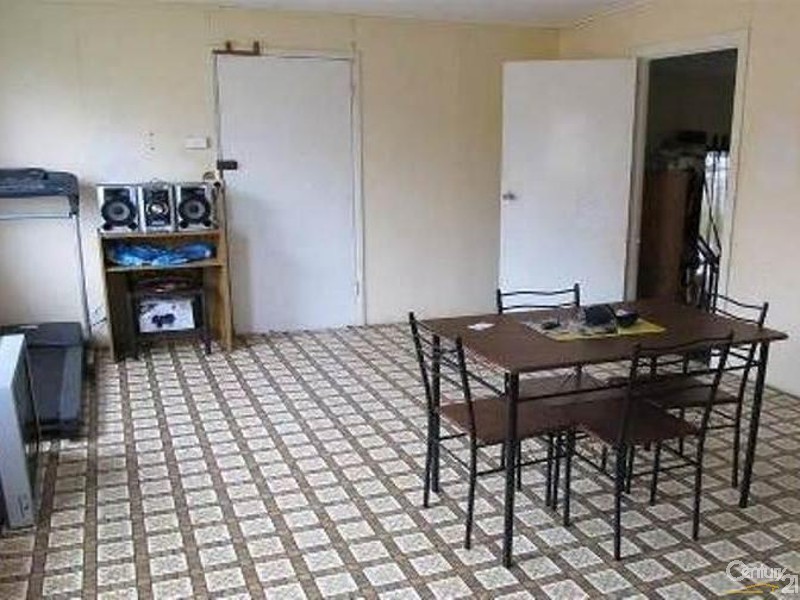 19 Murroona Street, Bowen QLD 4805