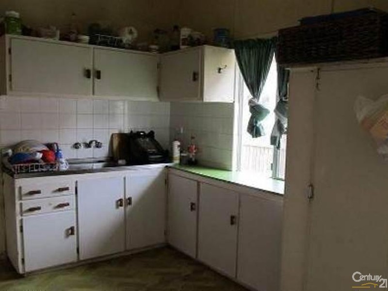 19 Murroona Street, Bowen QLD 4805