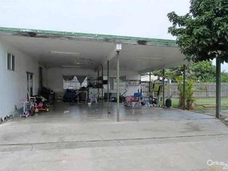 19 Murroona Street, Bowen QLD 4805