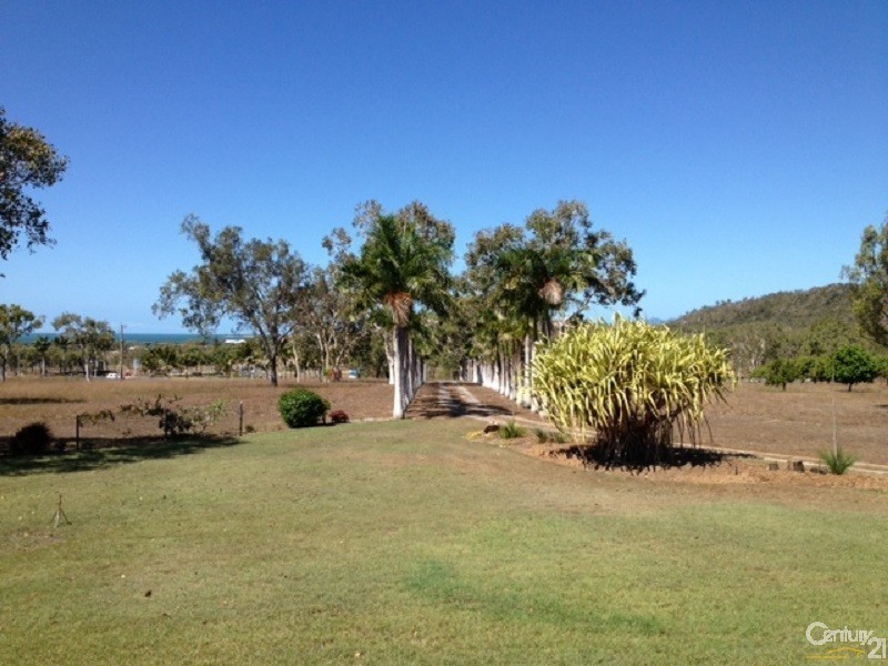 18059 Bruce Highway, Bowen QLD 4805