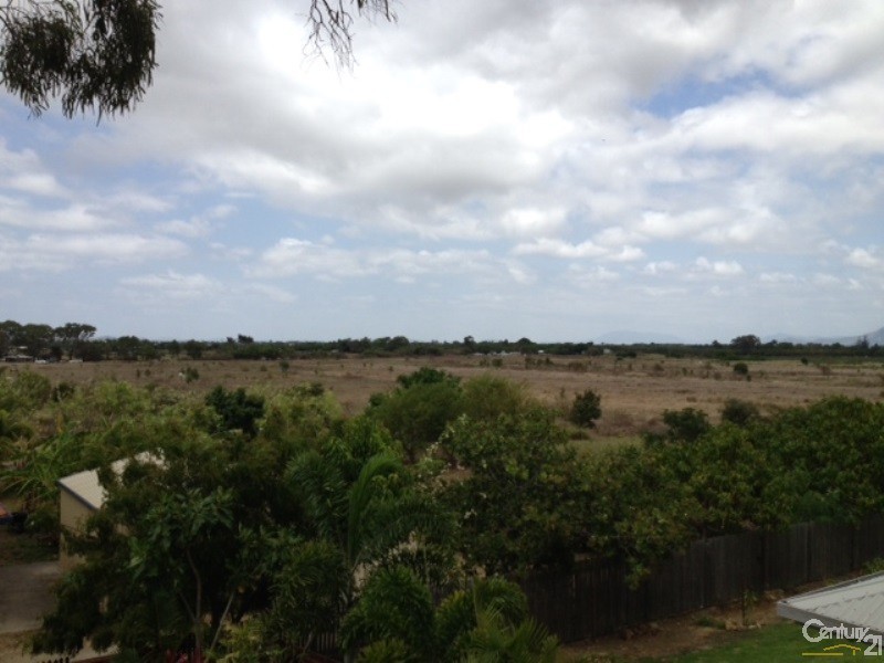 7 Craigie Court, Bowen QLD 4805