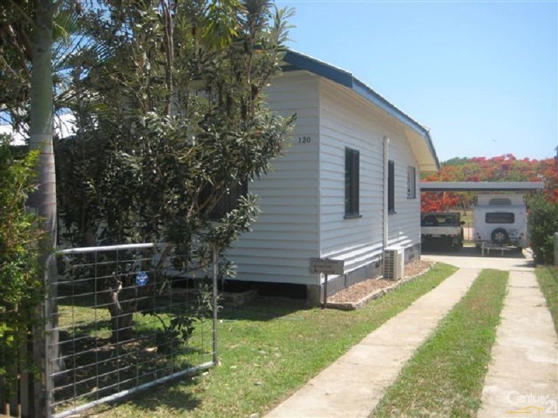 120 Herbert Street, Bowen QLD 4805