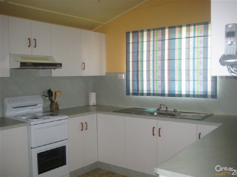 120 Herbert Street, Bowen QLD 4805