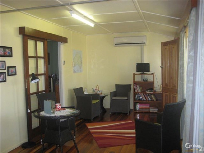 120 Herbert Street, Bowen QLD 4805