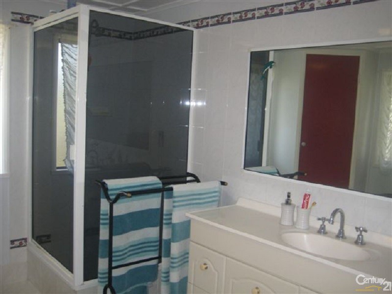 120 Herbert Street, Bowen QLD 4805