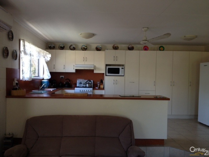 175 Strickland Street, Bowen QLD 4805