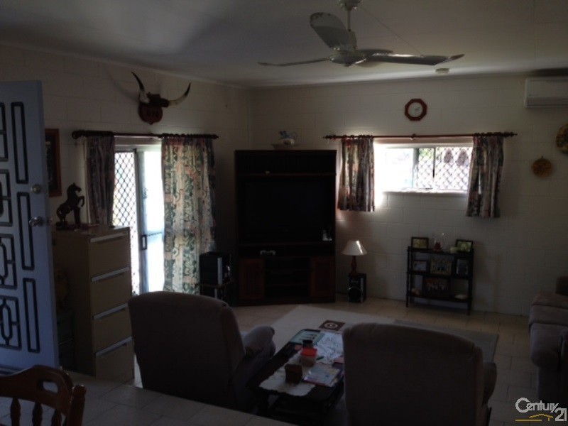 175 Strickland Street, Bowen QLD 4805