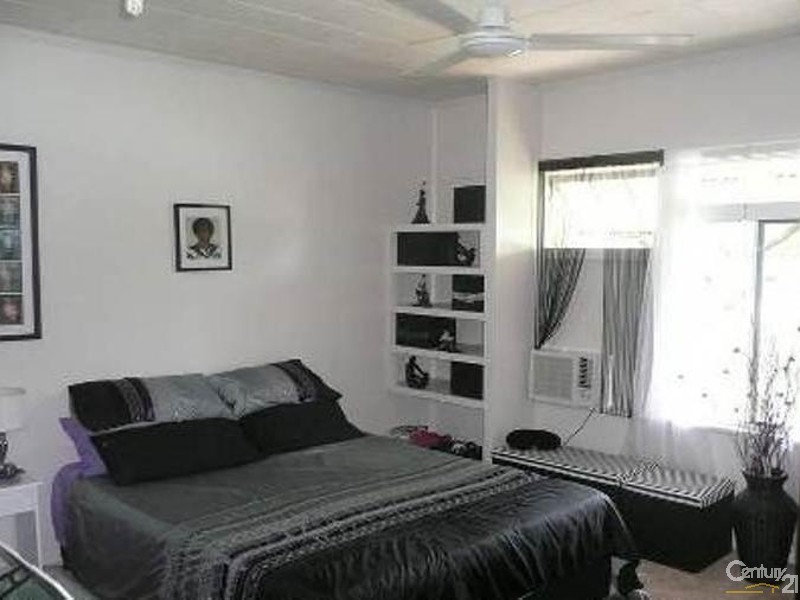 51 Reynolds Street, Bowen QLD 4805