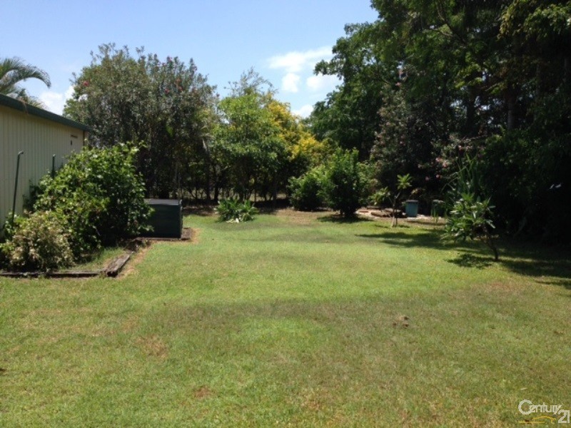 19 Field Street, Bowen QLD 4805