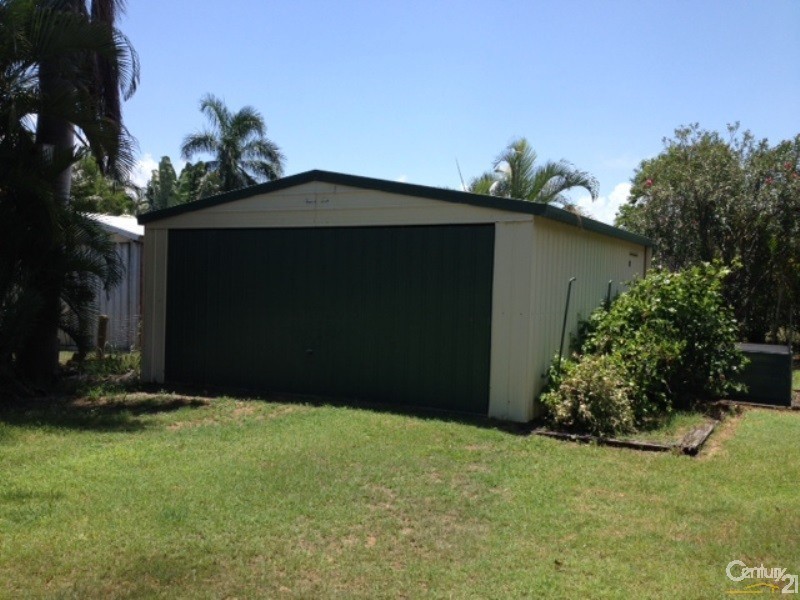 19 Field Street, Bowen QLD 4805