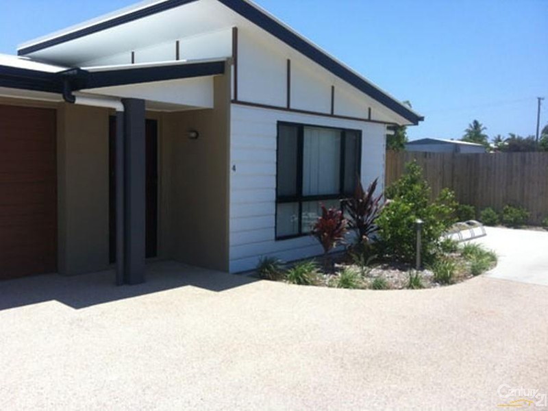 2/10 Gordon Street, Bowen QLD 4805