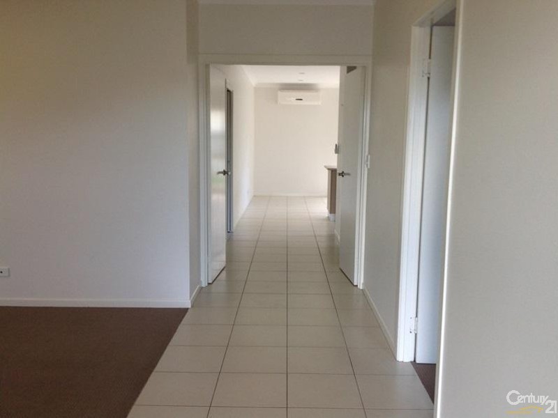 25 Seabreeze Crescent, Bowen QLD 4805