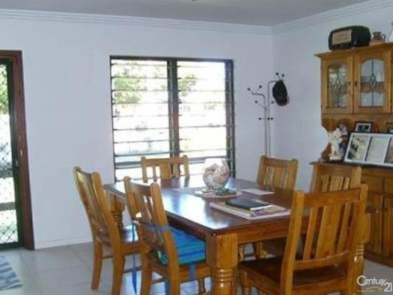 67 Golf Links Road, Bowen QLD 4805