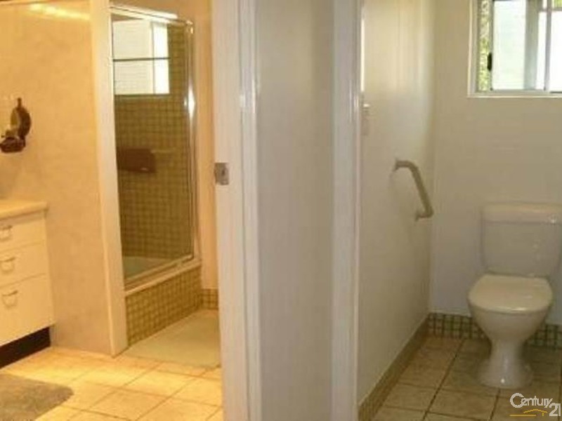 67 Golf Links Road, Bowen QLD 4805