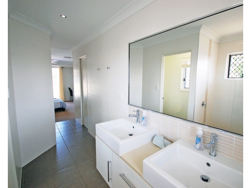 33 Nautilus Street, Bowen QLD 4805