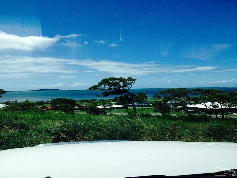 31 Grandview Terrace, Bowen QLD 4805