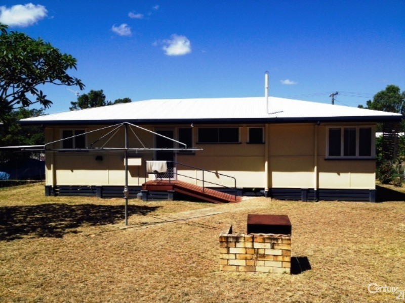 34 Macarthur Street, Collinsville QLD 4804