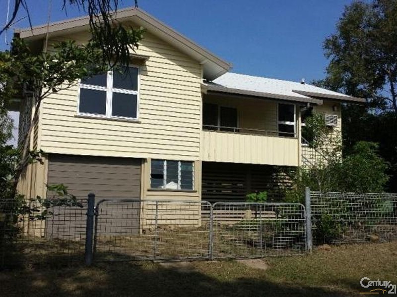 15 Mitchell Street, Bowen QLD 4805