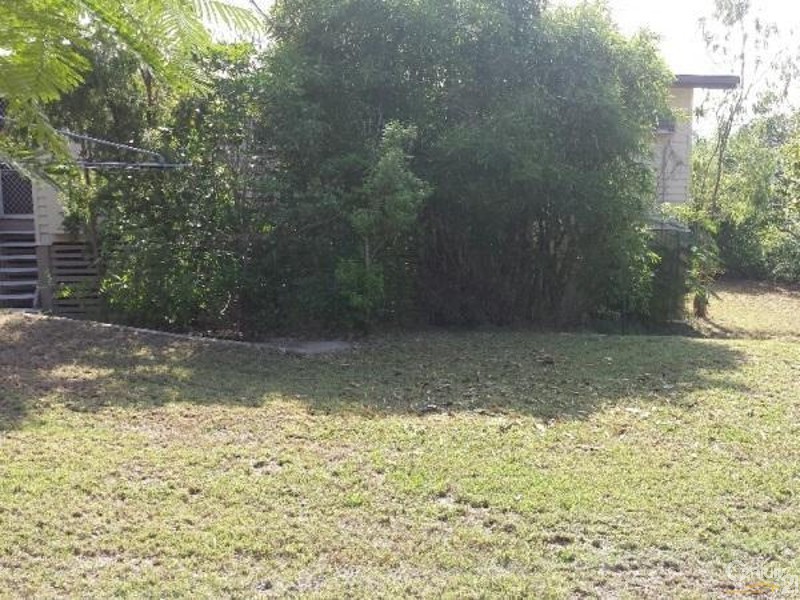 15 Mitchell Street, Bowen QLD 4805