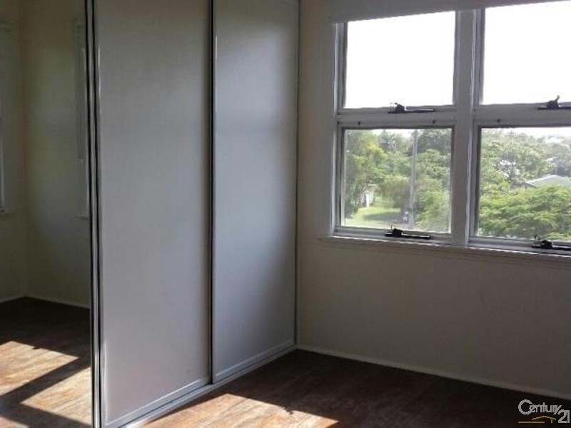 15 Mitchell Street, Bowen QLD 4805